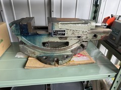 ㈱武田機械 傾斜油圧バイス 1K-150HVI-G