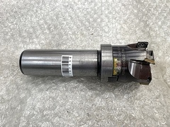 サンドビック フェイスミル R390-050Q22-11M