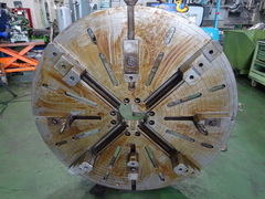 4爪インデペンデントチャック φ1200