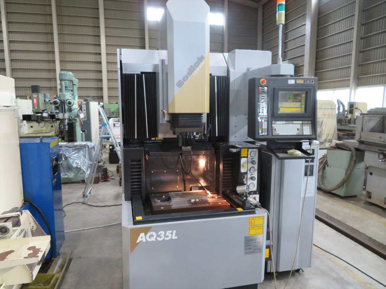 ソディック NC形彫放電加工機 AQ35L