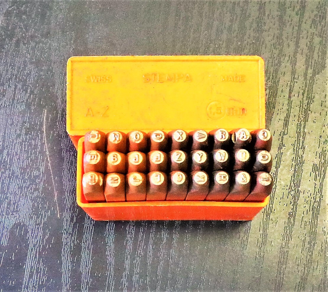 STEMPA 刻印セット A-Z.&　1.5mm