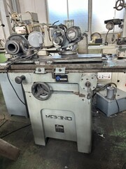牧野フライス精機 万能工具研削盤 C-40