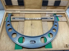 ミツトヨ 外側マイクロメーター OM-400(103-152)