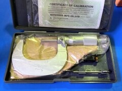 ミツトヨ マイクロメーター M210-50