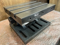 傾斜テーブル