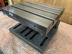傾斜テーブル
