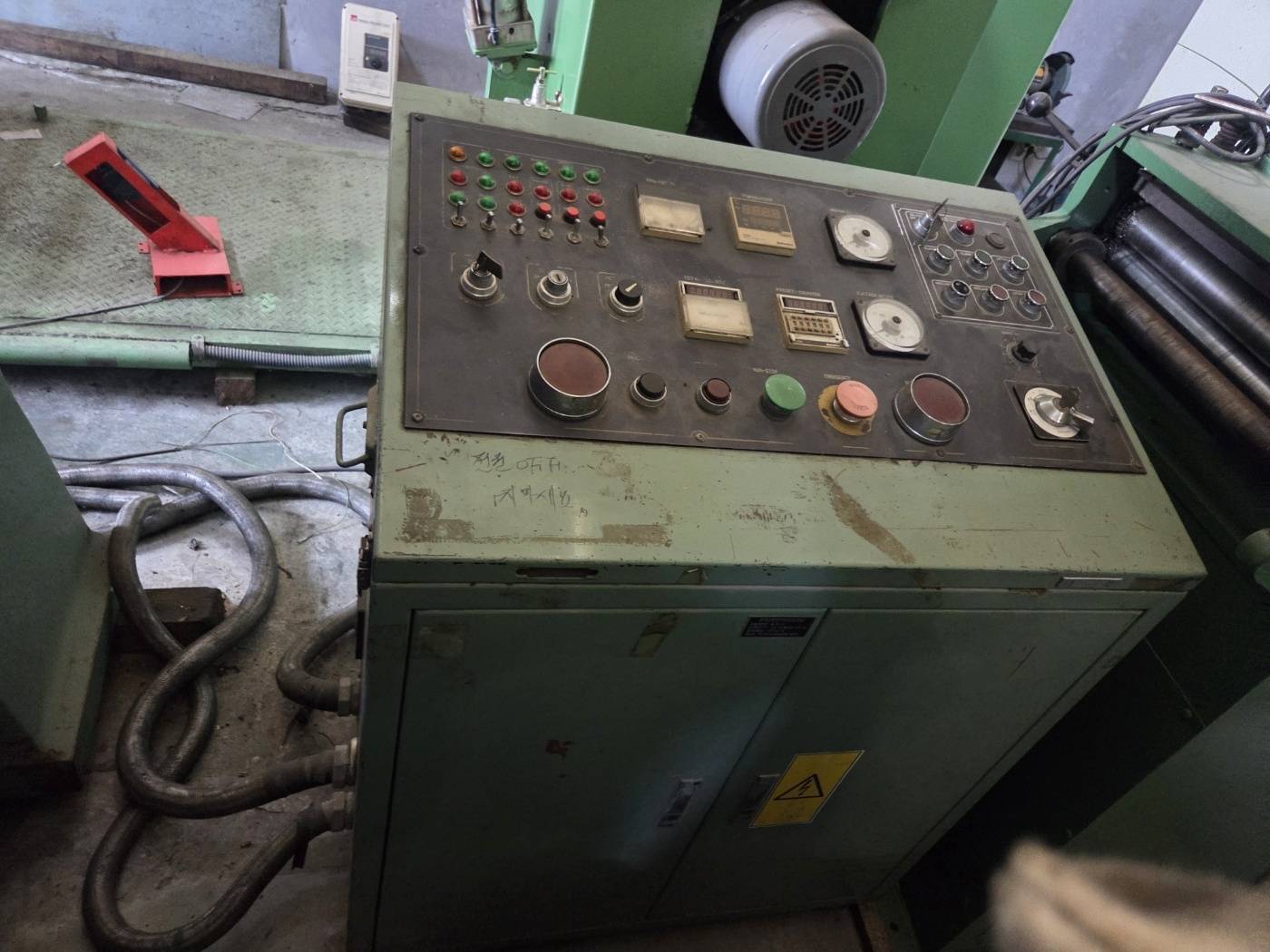 SAMDO 125T高速プレス SDH-125HD
