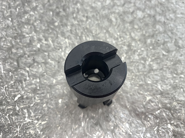 サンドビック フェイスミル R300-040Q16-08M