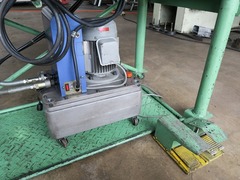 ひずみ取り機