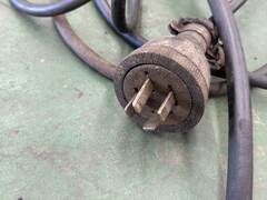  丸鋸切断機（手動式） KCM-275