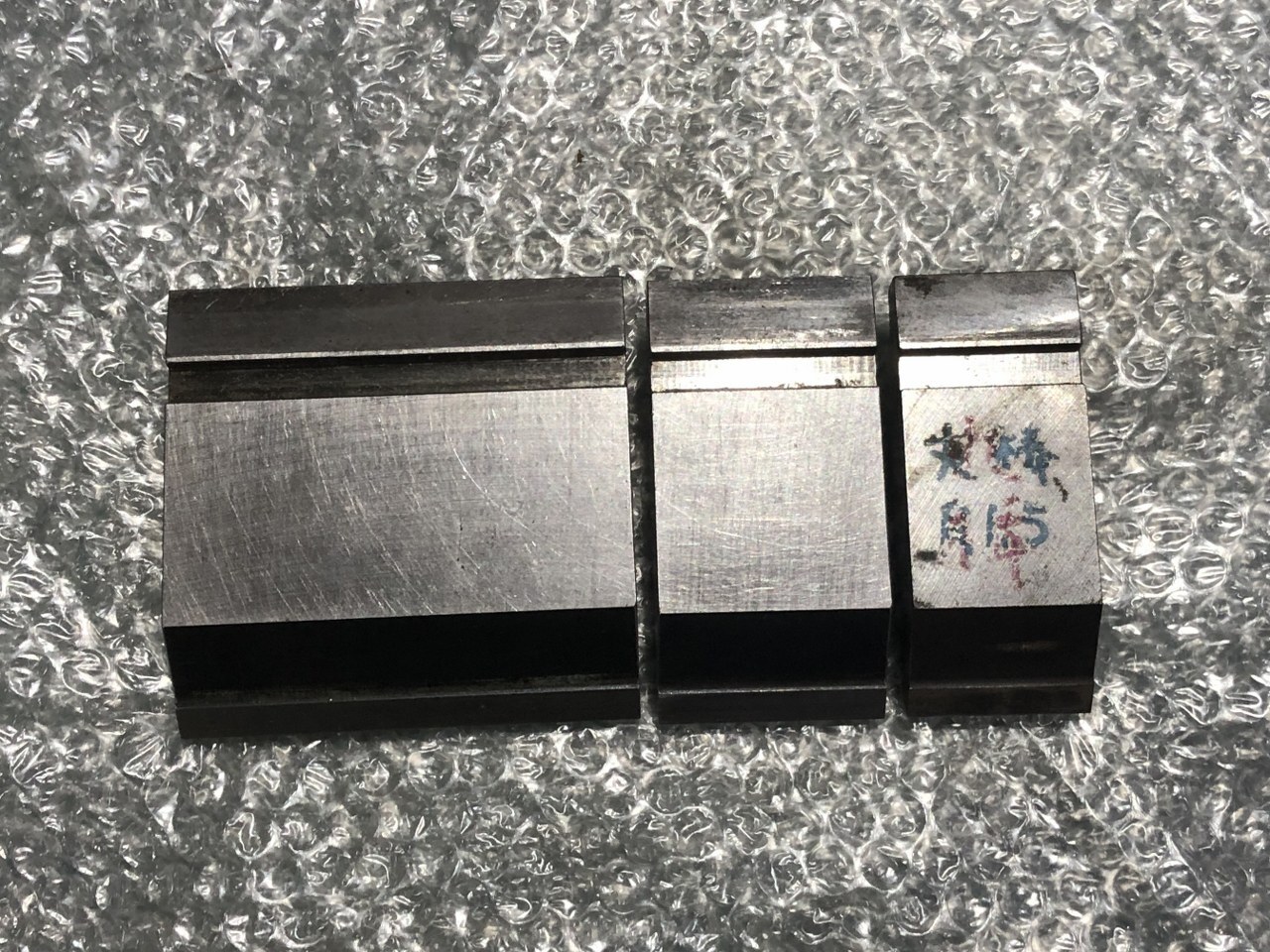 ベンダー金型(パンチ)不明