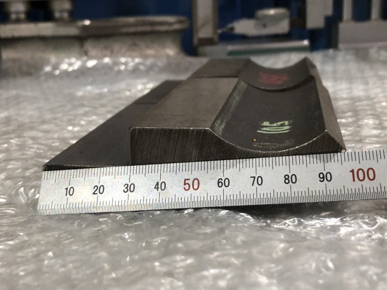 AMADAと不明 ベンダー金型(パンチ) 90°