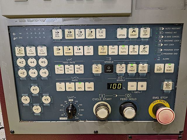OKK 立型マシニングセンター VM4Ⅲ