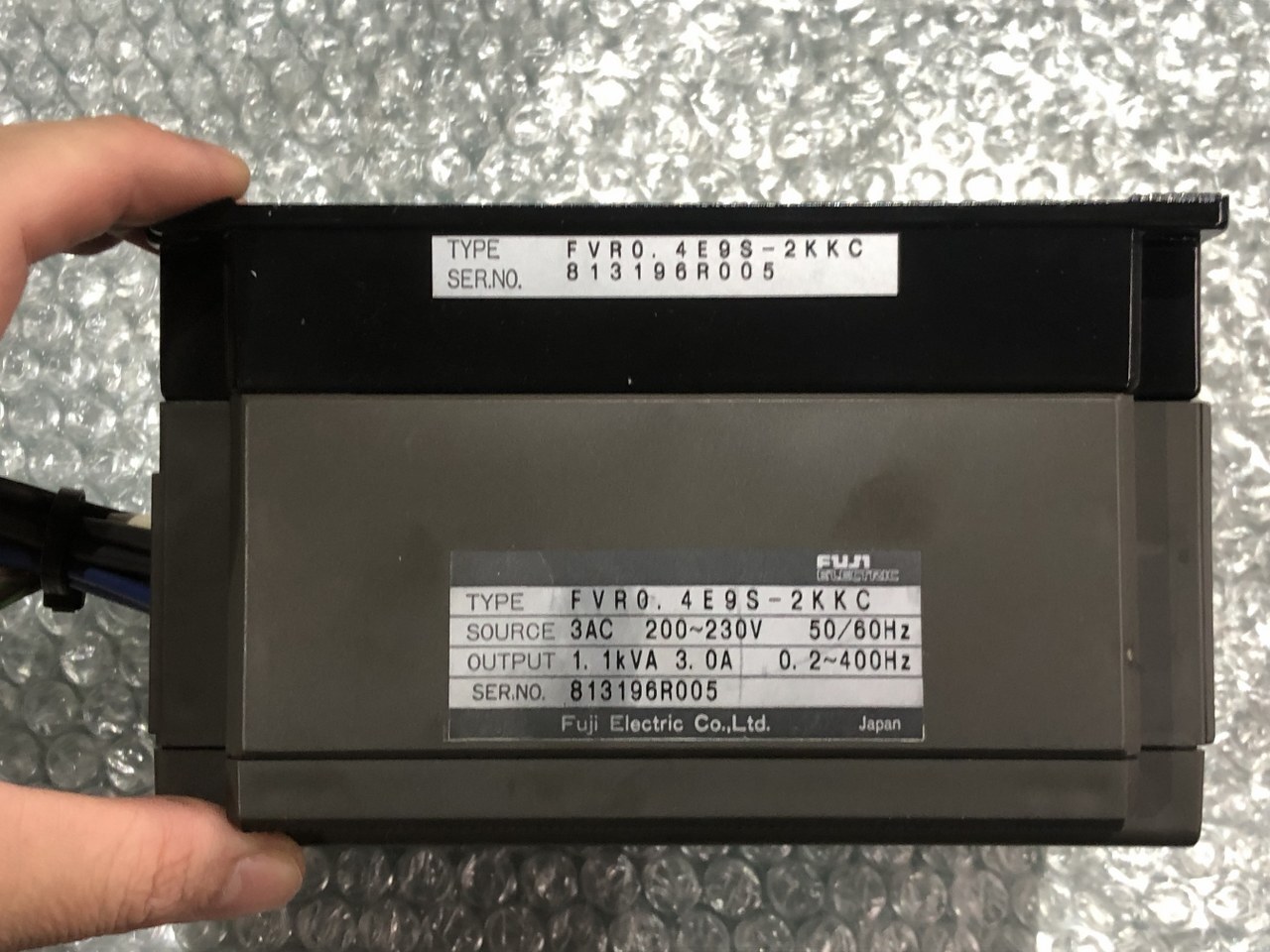 富士電機 FUJI ELECTIC インバータ FVR0.4E9S-2KKC