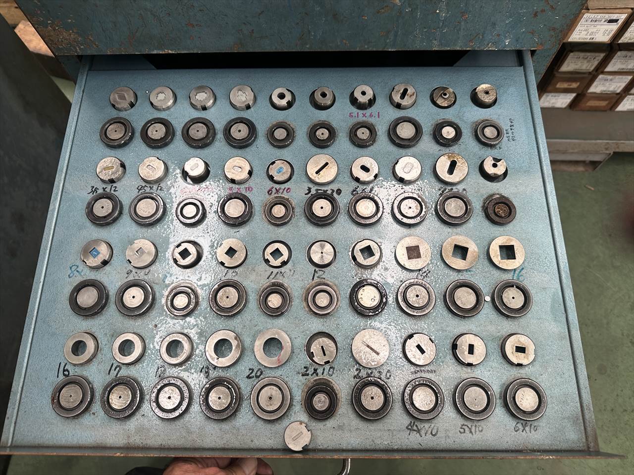 アマダ パンチングセットプレス SP302