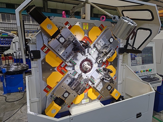 新達 CNCスプリングフォーミングマシン CNC-25X