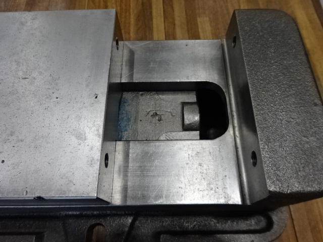 ナベヤ(ERON)	 ロックタイトバイス