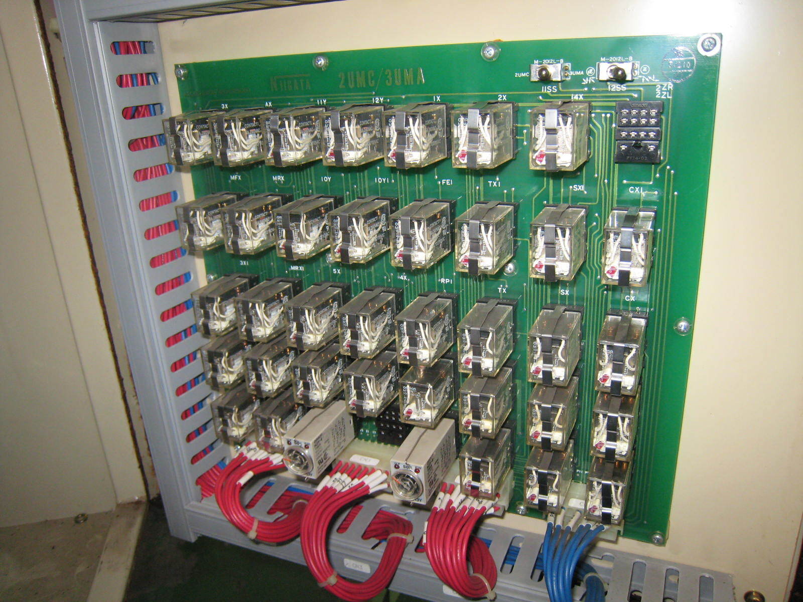 新潟鐵工所 万能フライス盤 3UMA