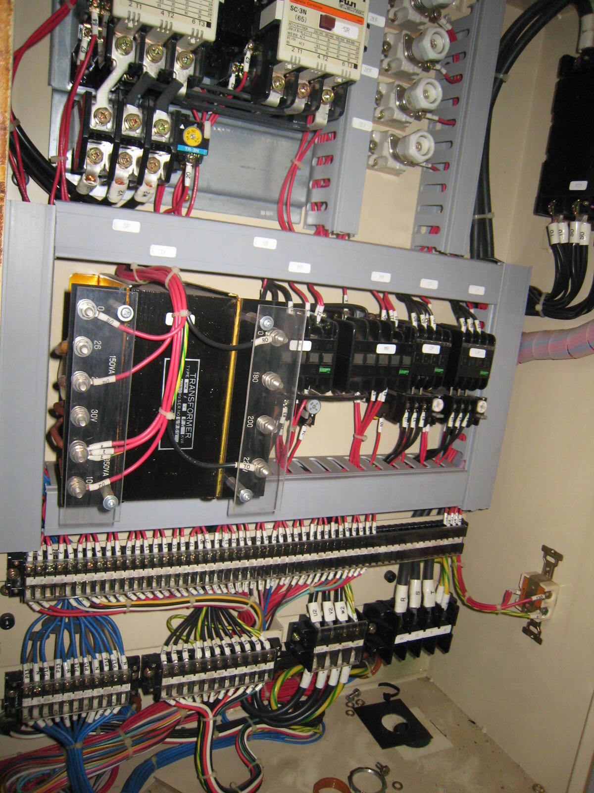 新潟鐵工所 万能フライス盤 3UMA