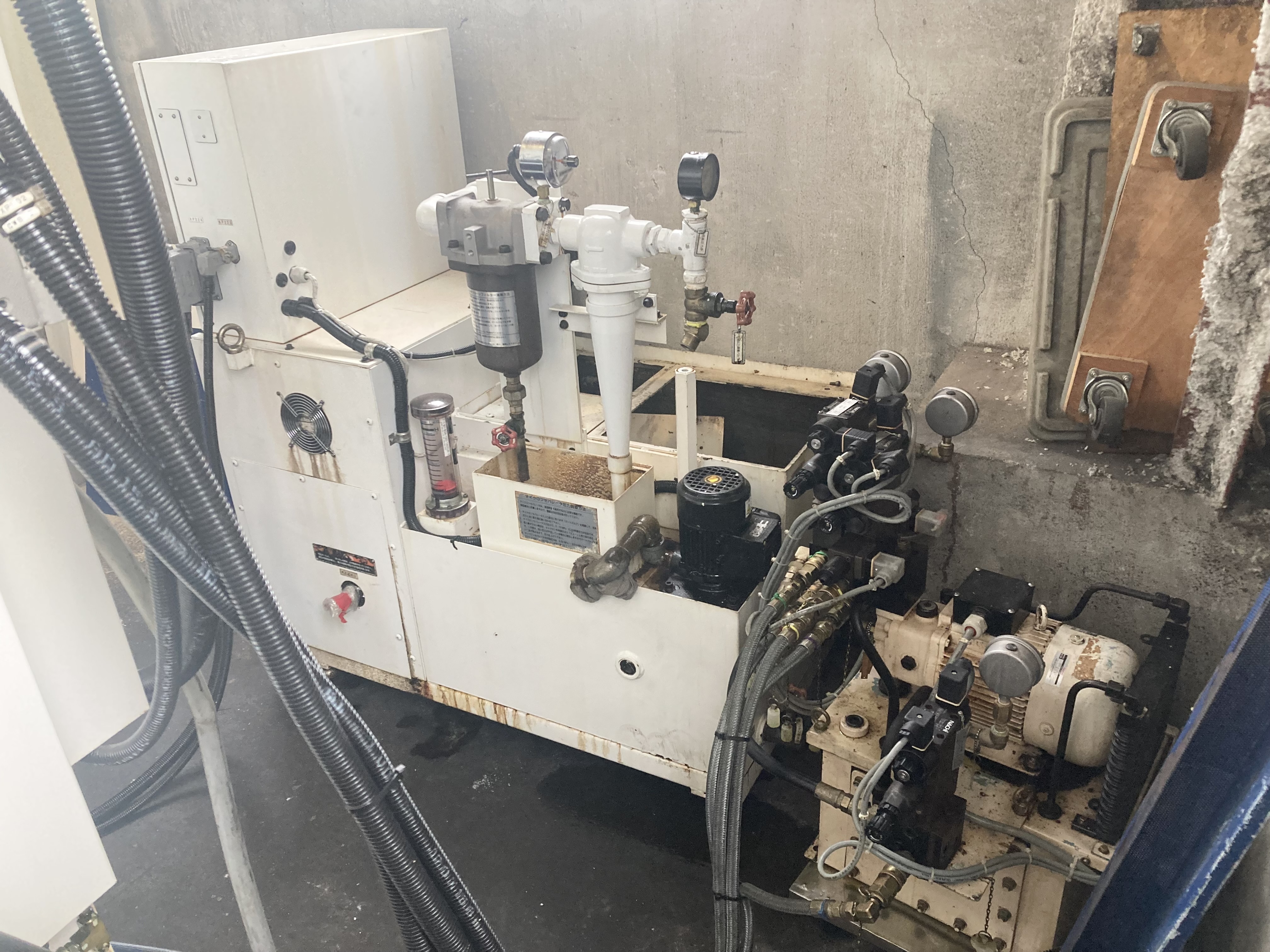 森精機 立マシニング NV5000α1B/40