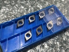 京セラ/Kyocera チップ DCGT11T302L-A3  DCGT32505L-A3 KW10