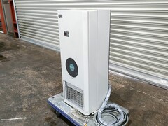 アピステ 制御盤クーラー WNC-A1120L
