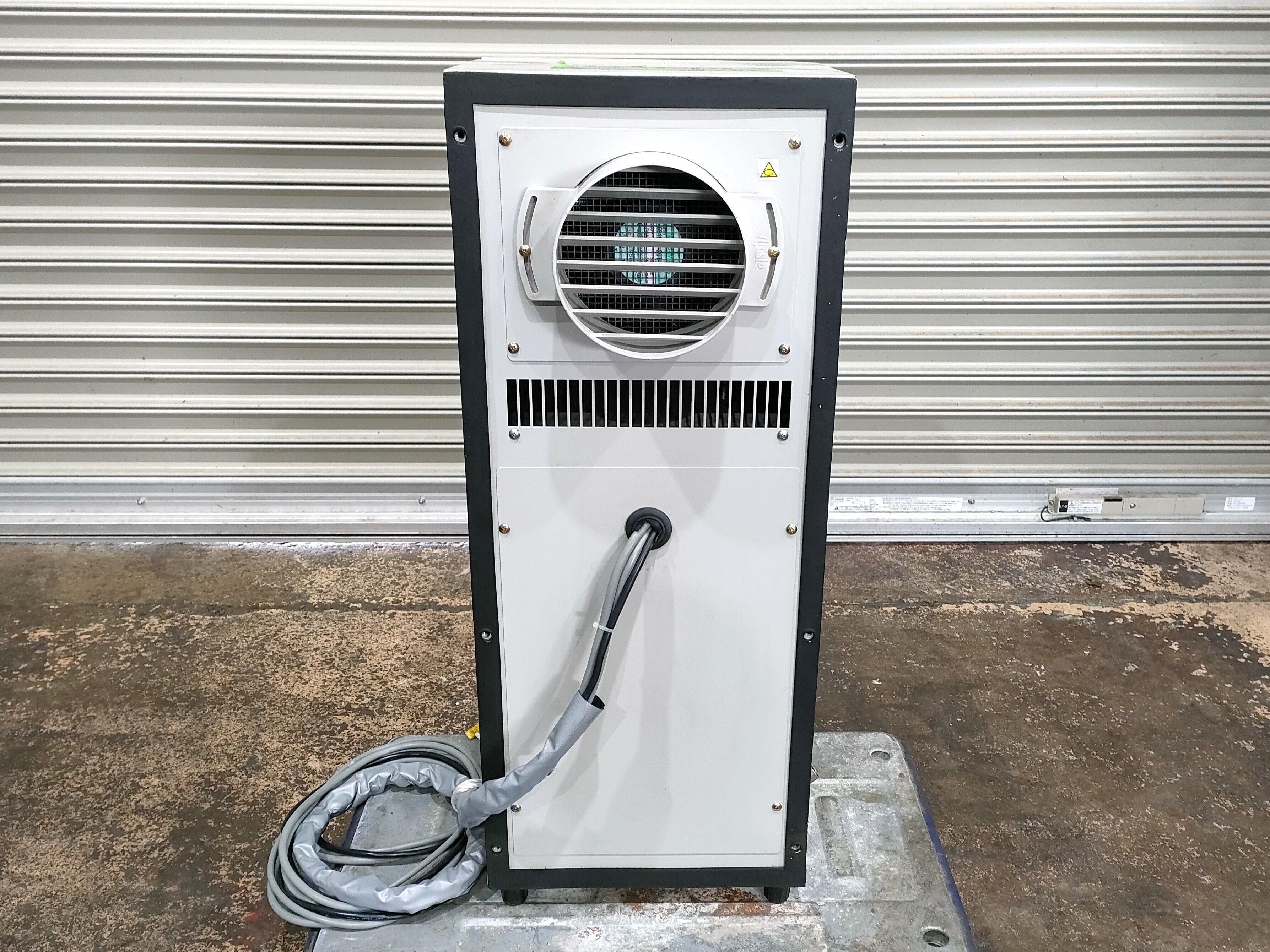 アピステ 制御盤クーラー WNC-A1120L