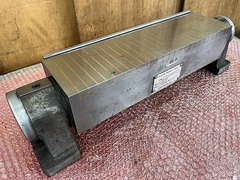 可傾形電磁チャック 110×380