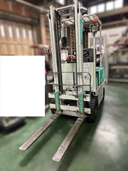 コマツ 0.7Tフォークリフト FB07