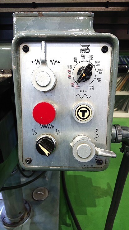 マキノ ラム型立フライス KVJP-55