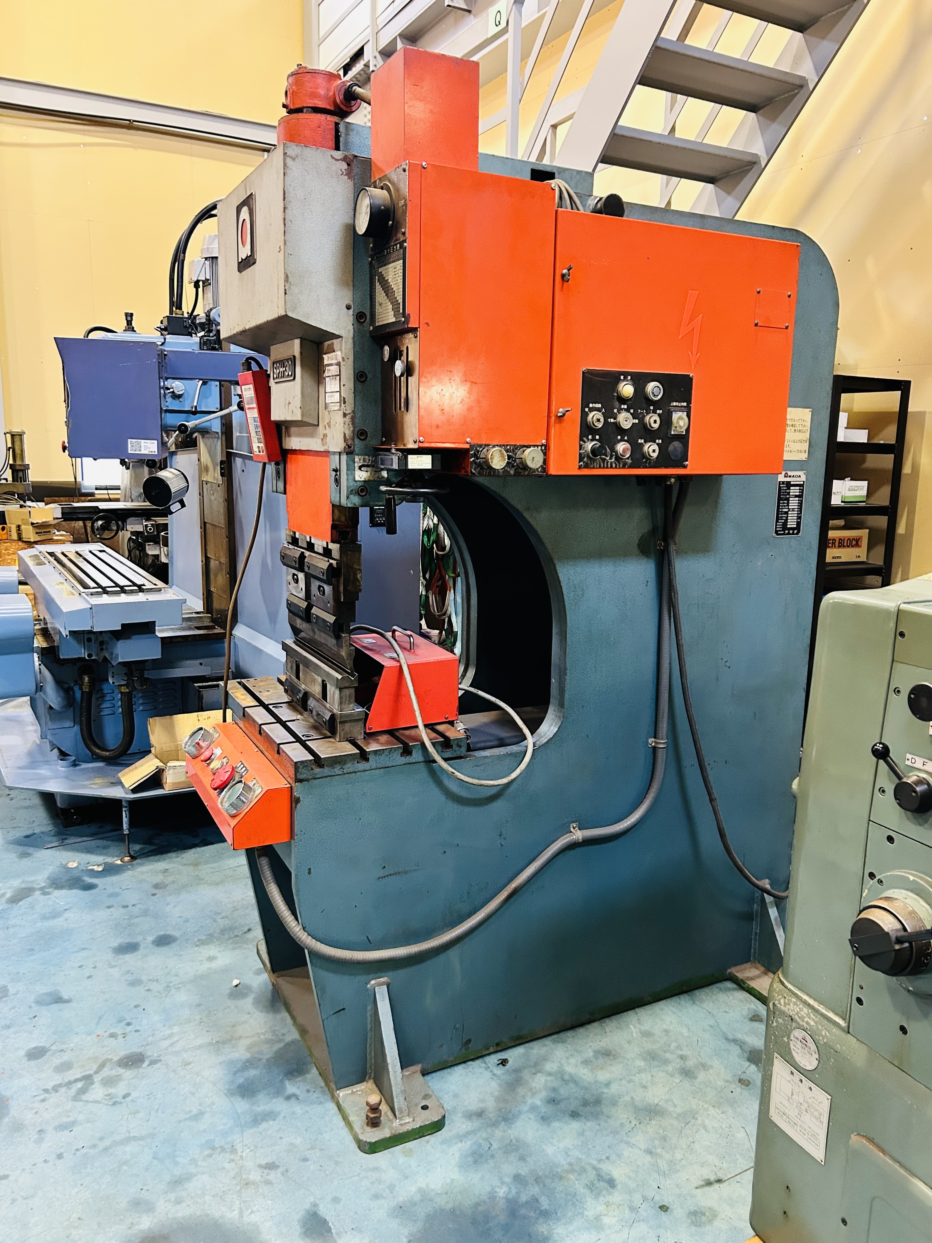 AMADA 万能ベンダー SPH-30C