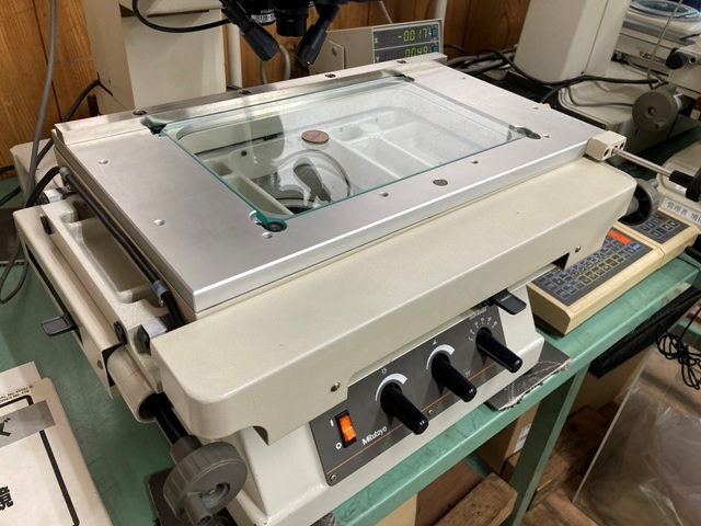 MITUTOYO｜ミツトヨ 工具顕微鏡 TF-1020