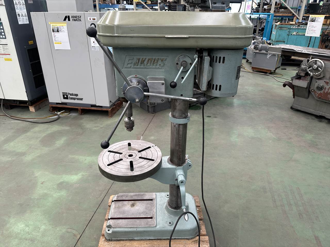 遠州工業 卓上タップボール盤 ESD460MT
