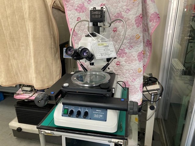 MITUTOYO｜ミツトヨ 工具顕微鏡 MF-A1010