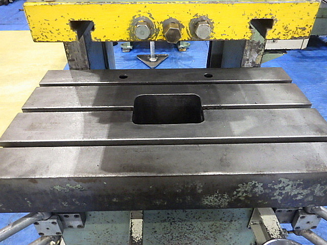 アイダ C型プレス NC1-60(2)