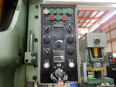 アイダ C型プレス NC1-60(2)