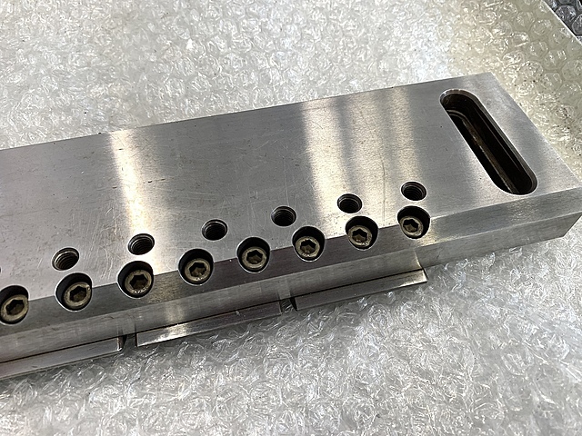 ワイヤーカット治具
