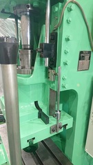 生野 37T油圧プレス HCP-37