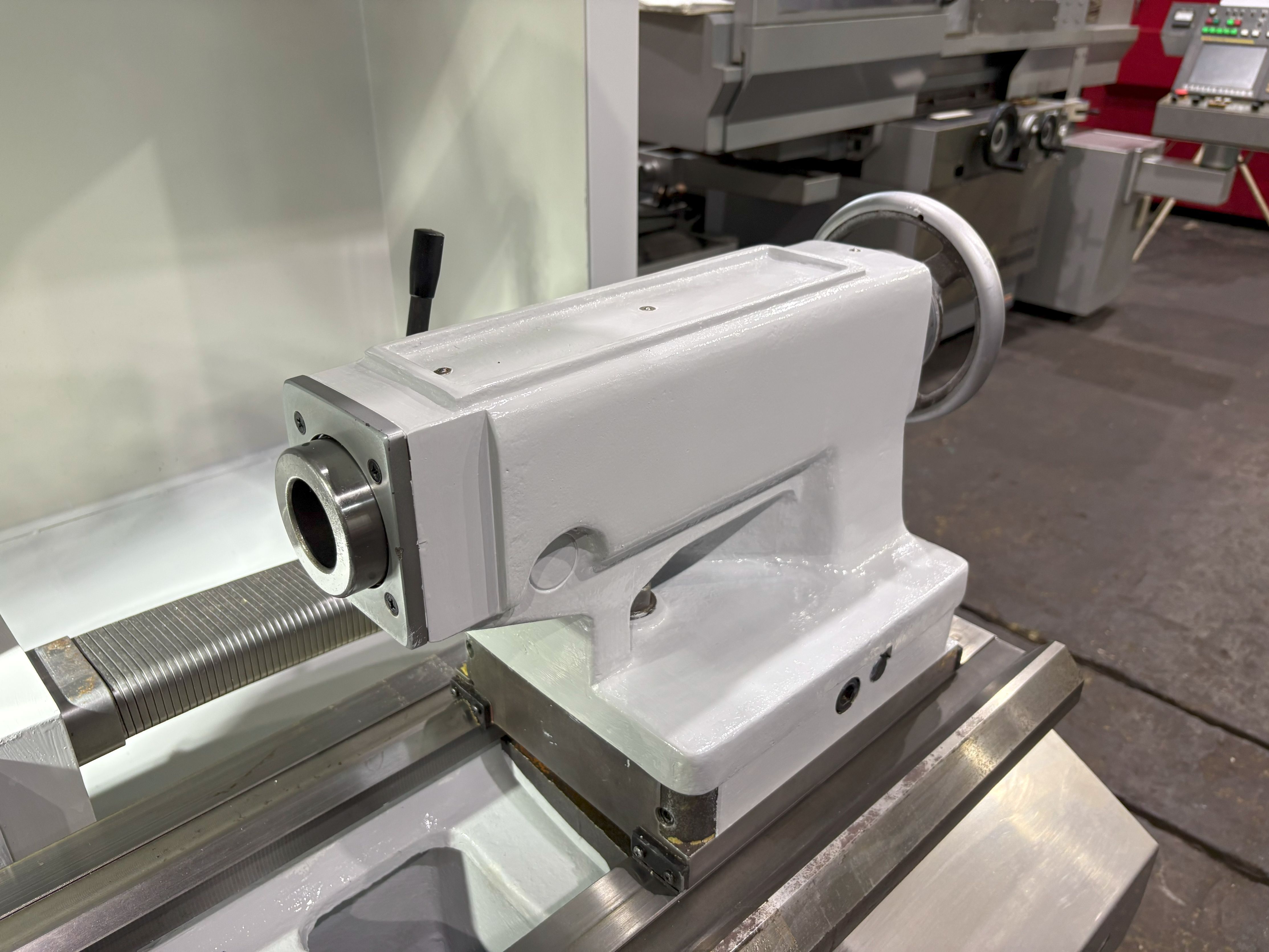 滝澤鉄工所 フラット形NC旋盤 TAC510L10