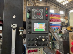 アマダ ２００ｔプレス TPWL200