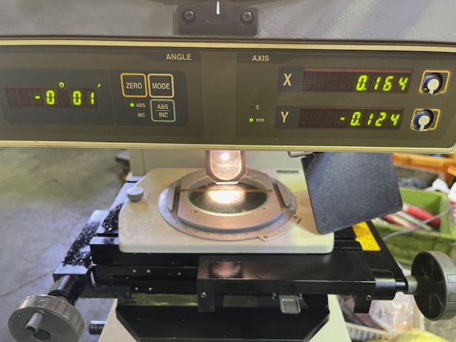 ミツトヨ 投影機 PJ-3000