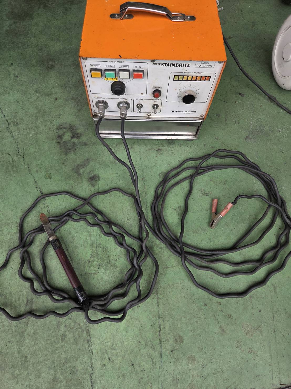 タイホー工業 ステンブライト ステンレス溶接焼け取り機 TK-909S