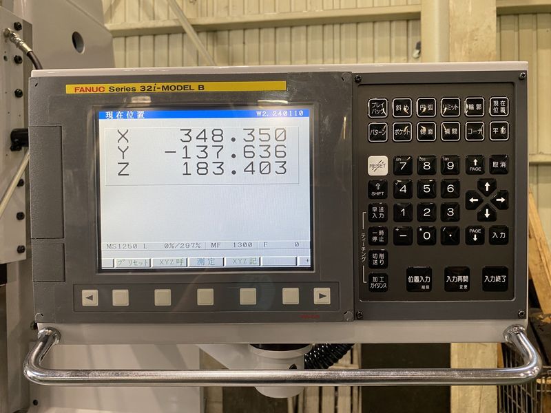 山崎技研 NCフライス盤 YZ-8WR (S/No.10389)