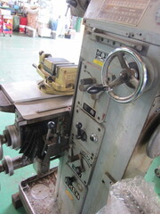 理研製鋼 万能フライス盤 RTM-2