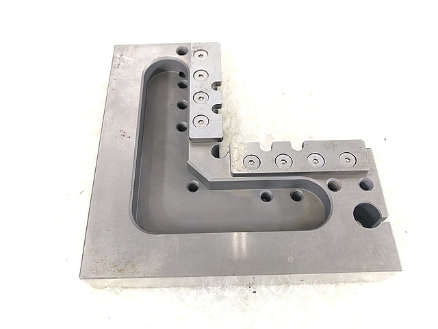 ソディック ワイヤーカット治具