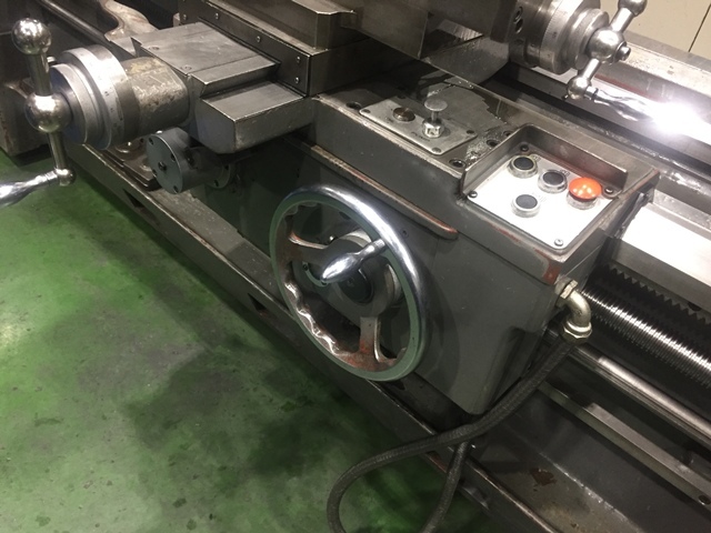 中部工機 9尺旋盤 LLA-1500