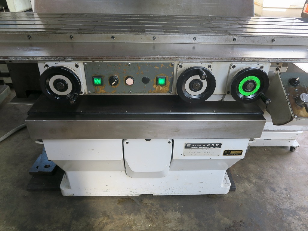 山崎技研 ＮＣ立フライス盤 YZ-8WR