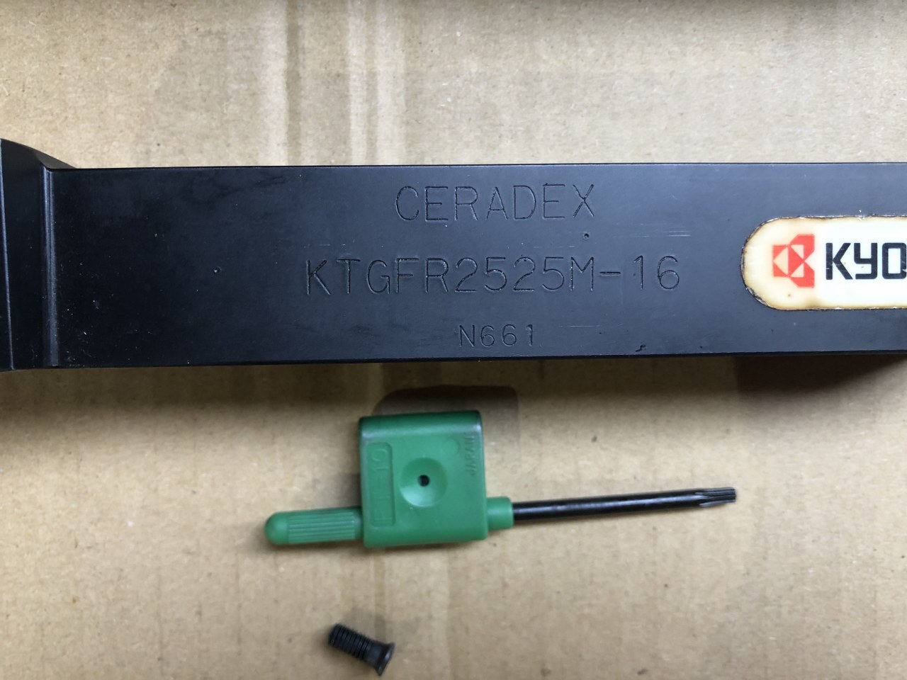 京セラ バイトホルダー 【バイトホルダー】KTGFR2525M-16