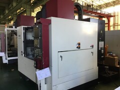 OKK 立型マシニングセンター VM5III