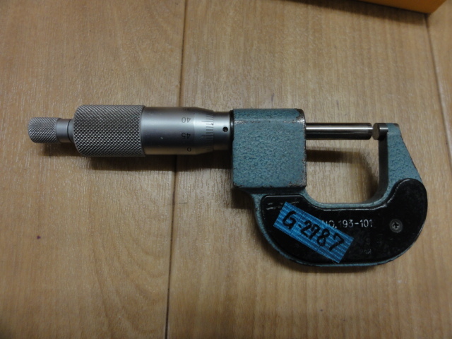 MITUTOYO｜ミツトヨ	 カウント外側マイクロメーター M810-25